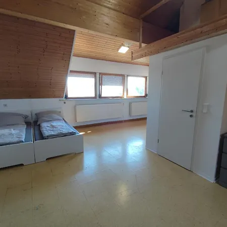 Monter24- Kh01 Grosses Apartment, Monteur Wohnung, 5 Personen, 3 Schlafzimmer, Parkplatz Διαμέρισμα Bad Kreuznach