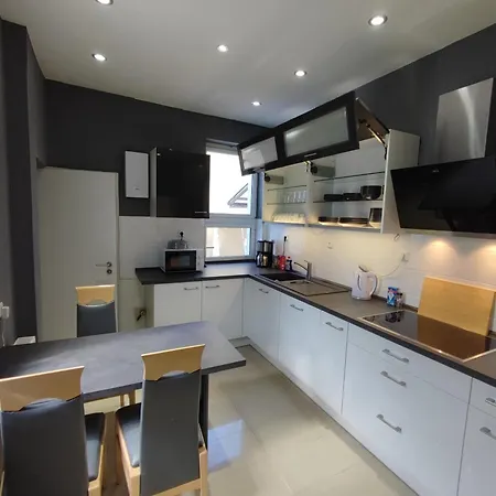 Διαμέρισμα Monter24- Kh01 Grosses Apartment, Monteur Wohnung, 5 Personen, 3 Schlafzimmer, Parkplatz Bad Kreuznach